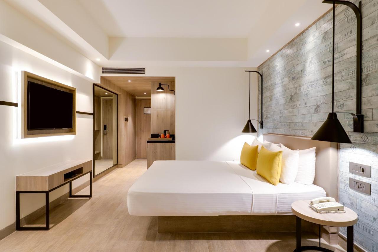 Отель Lemon Tree Premier, Mumbai International Airport Экстерьер фото